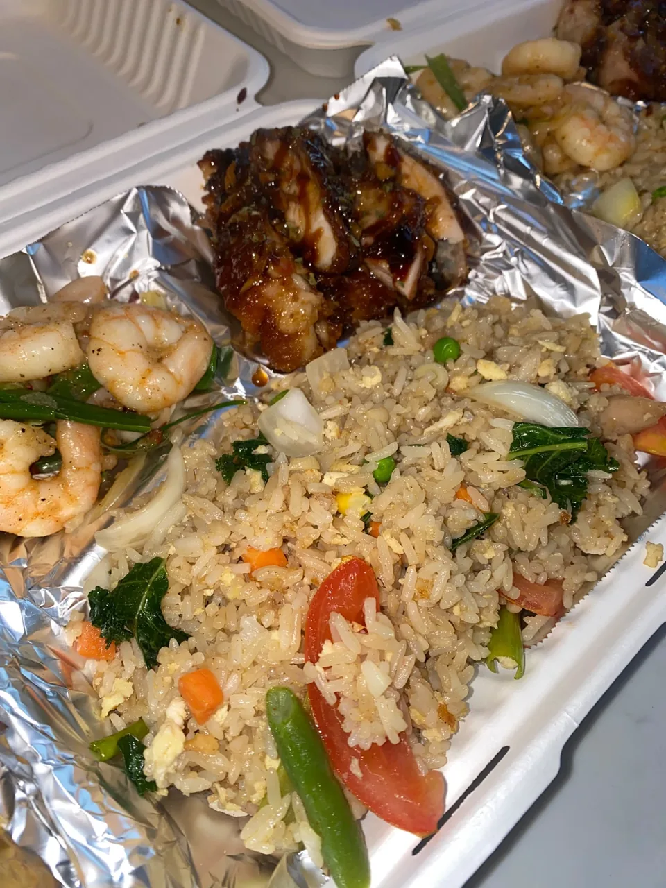 Chicken fried rice with garlic chicken breast and prawns